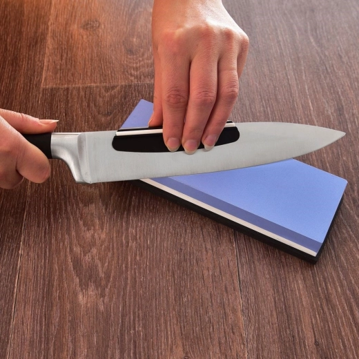 Natančen kot zahvaljujoč vodilu 15–20°