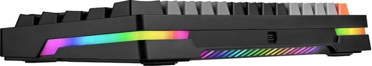 Polno RGB in vsestranska povezljivost