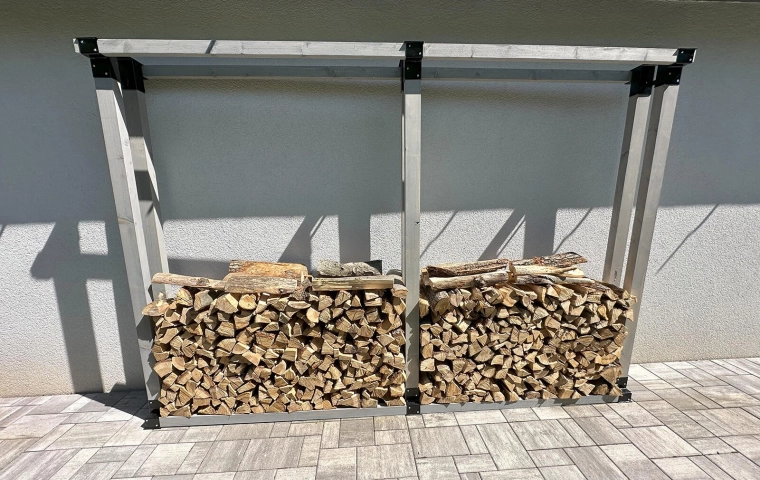 Stabilno in zračno shranjevanje lesa