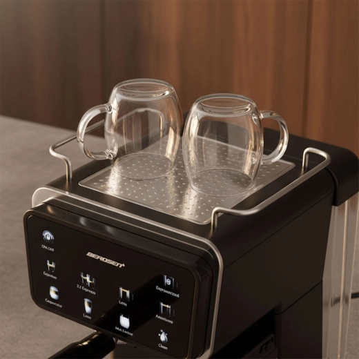 Močna ekstrakcija 20 bar za bogato cremo