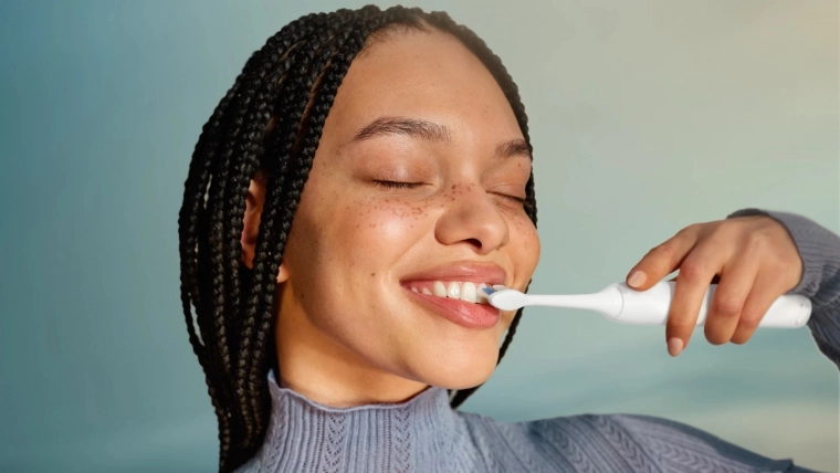 Pametni senzor pritiska za zaščito dlesni