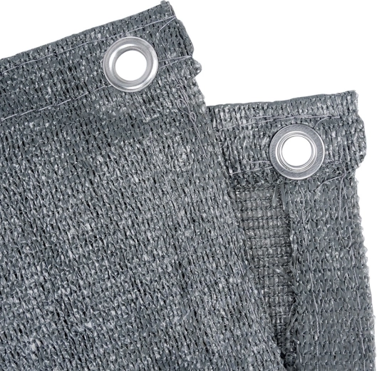 Stabilna pritrditev zahvaljujoč kovinskim očesom