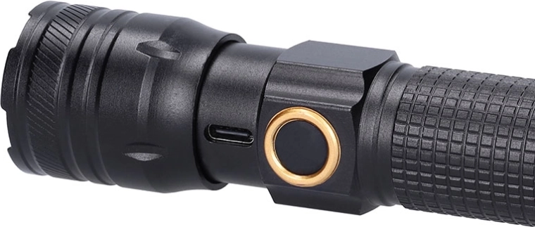 Odporna svetilka za uporabo na prostem (IP44) z USB‑C polnjenjem