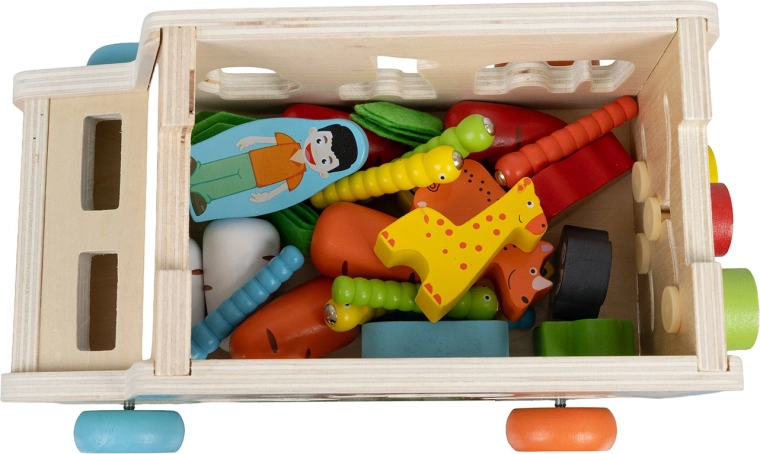 Car, sorter, and storage space