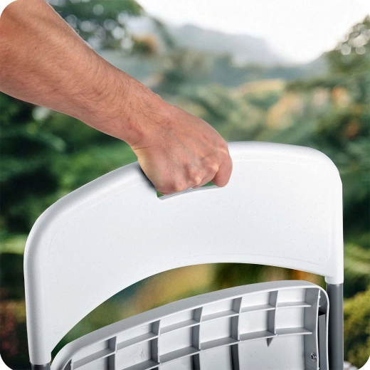 Enostavno prenašanje zahvaljujoč vgrajenemu ročaju