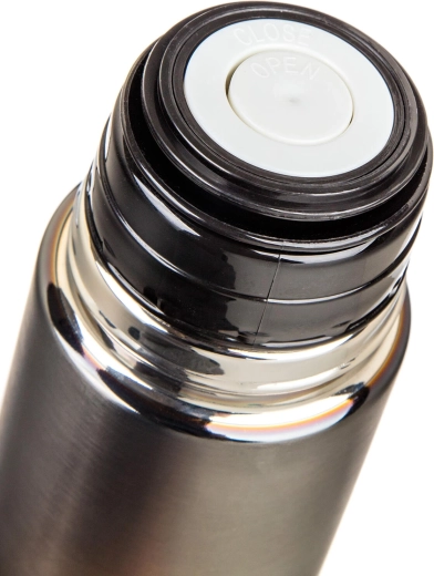 Zapiranje na gumb za udobno točenje