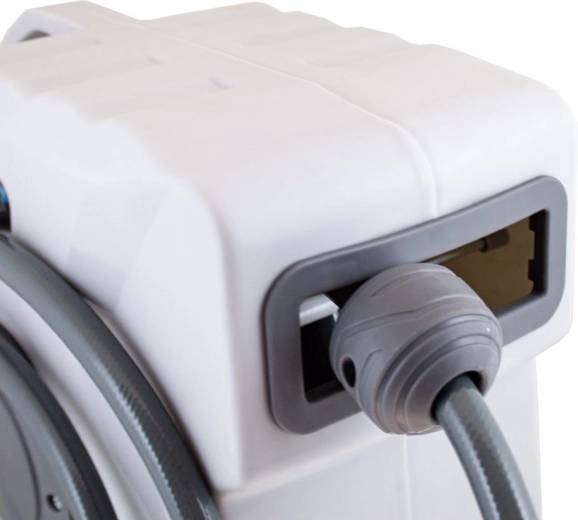 Samodejno navijanje in vodenje cevi