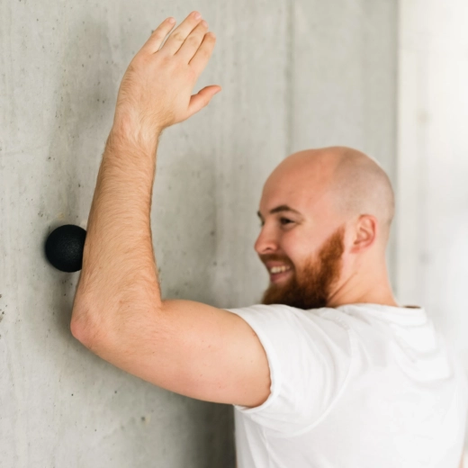 Učinkovita samomasaža hrbta in ramen