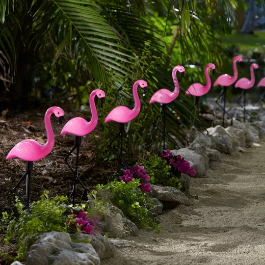 Dekorativni učinek za poti in gredice