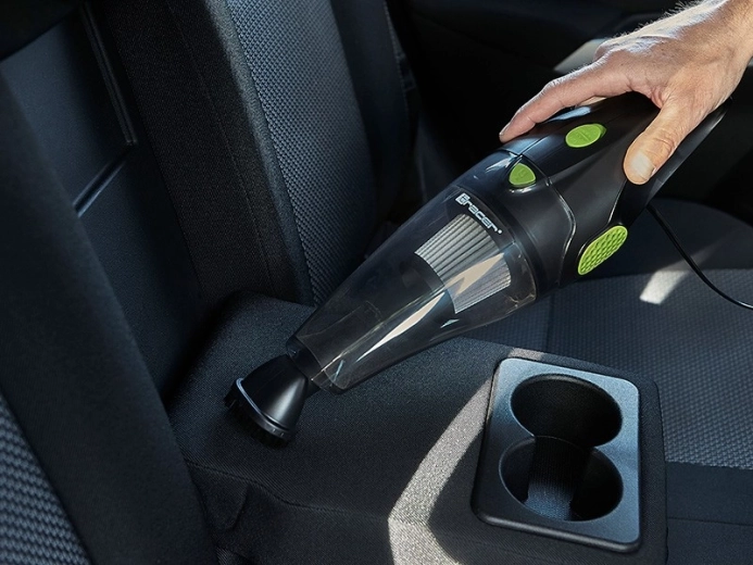 Močna moč 100 W in napajanje 12 V