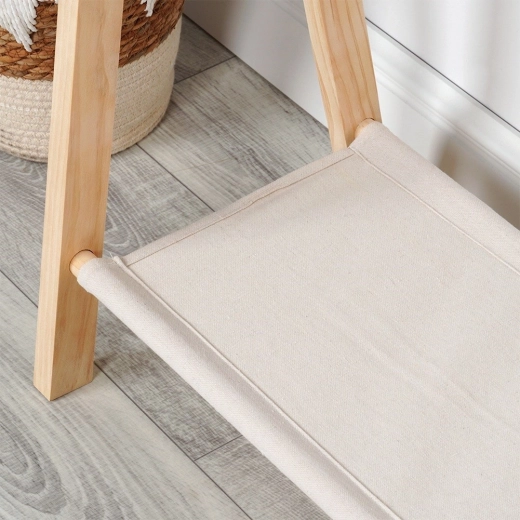 Praktična spodnja polica za čevlje in dodatke