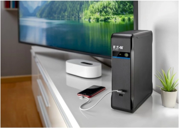USB polnjenje na sprednji plošči