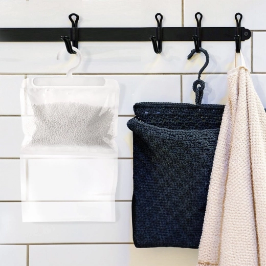 Enostavno obešanje v omaro in kopalnico