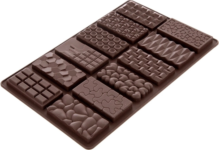 12 mini tablic z različnimi reliefi