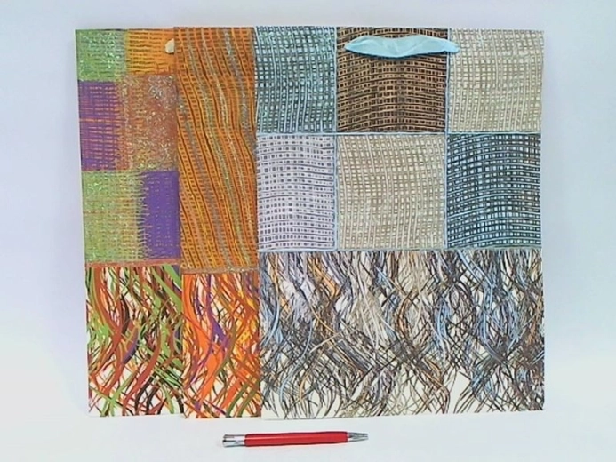 Darilna papirnata vrečka 31 × 40 × 12 cm
