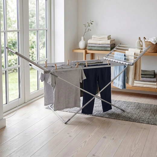 Foldable design with side wings and breathable cover