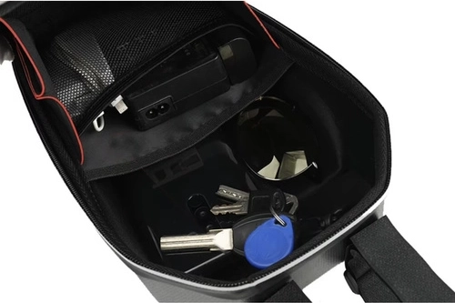 Pregleden notranji prostor: 5 l + 4 žepi