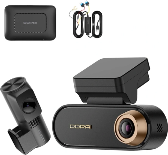 Dual-channel in-car dash cam Ddpai N5 Pro 4G