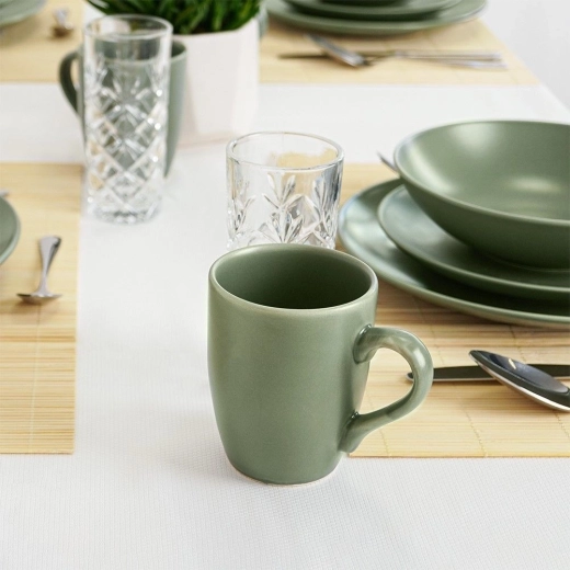 Moderna mat zelena za stilno pogrinjanje