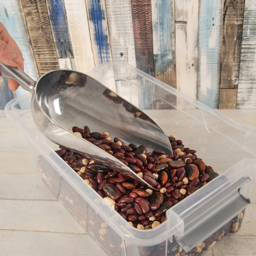 Globoka lopatica za enostavno zajemanje in presipavanje