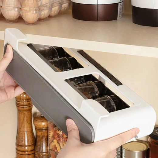 Montaža brez vrtanja zahvaljujoč traku 3M