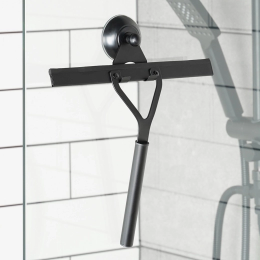 Kljukica s priseskom brez vrtanja