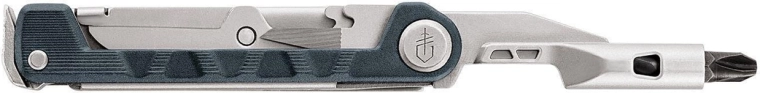 Safe one-handed blade