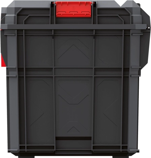 Okvir ojačan z rebrasto strukturo in utrjenimi vogali