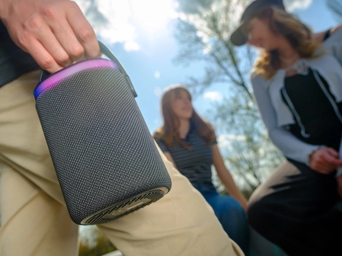 Odpornost IPX5 in enostavno prenašanje