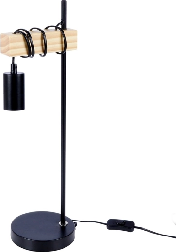 Industrijski dizajn z lesenim elementom