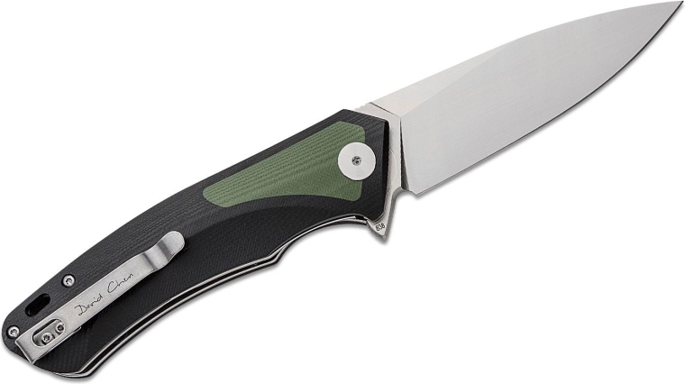 Smooth flipper opening on bearings