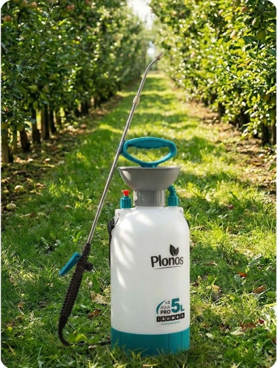 Medeninasta šoba z neprekinjeno regulacijo