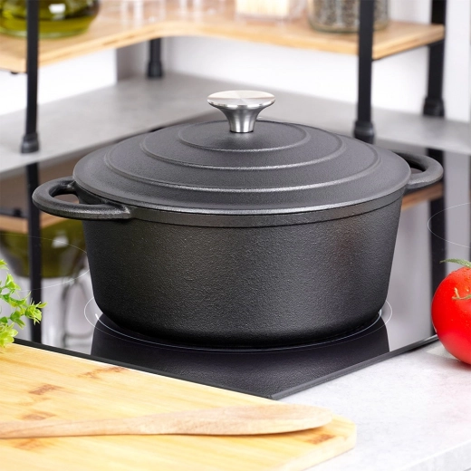 Vsestranska uporaba na vseh vrstah štedilnikov in v pečici