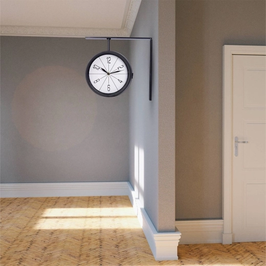 Double-sided dial for maximum clarity
