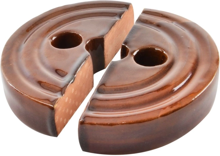 Dvodelna izvedba z odprtinami za enostavno vstavljanje