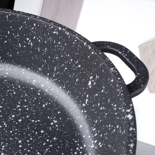 Neprijemljiva granitna površina za zdravo kuhanje