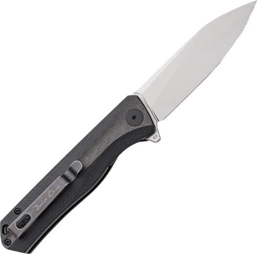 Smooth cutting and durability thanks to D2 steel