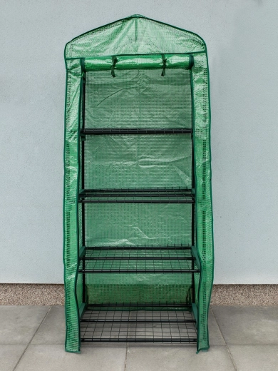 Štiri police za prihranek prostora