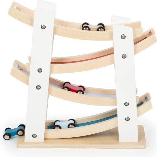 Naravni les in vzdržljiva konstrukcija