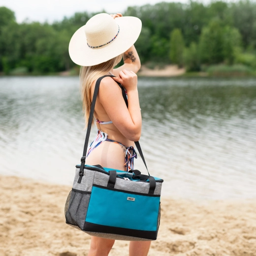 Udobno nošenje na plažo ali izlet