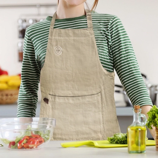 Nastavljiv vratni trak z zaponko