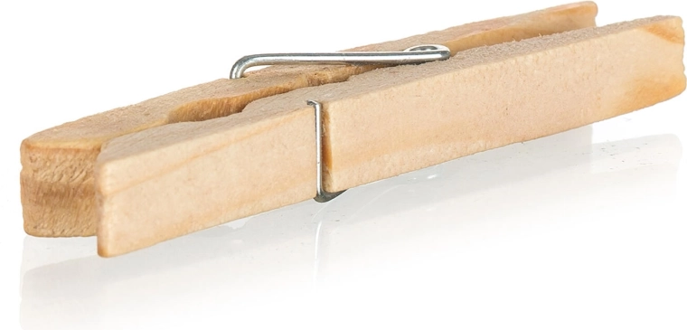 Močan oprijem zahvaljujoč kovinski vzmeti