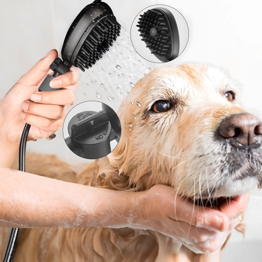 Udobno kopanje in česanje v enem