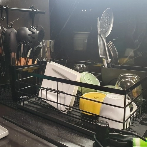 Loft black design for a modern kitchen