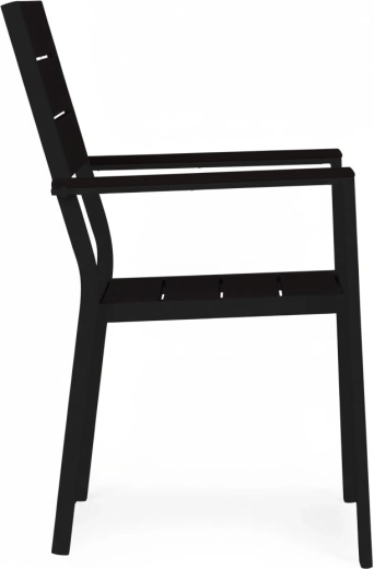 Odporna jeklena konstrukcija s prašnim lakiranjem