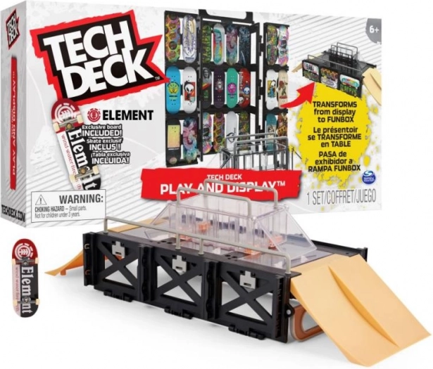 Tech Deck vitrina z rampo za fingerboarde