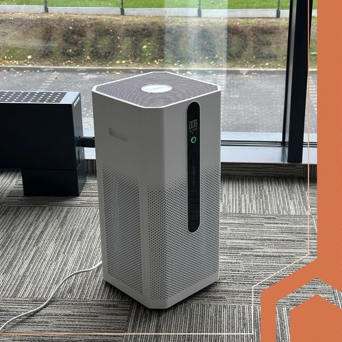 Pametno upravljanje prek Wi‑Fi in jasen zaslon