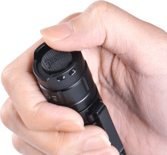 Kompakten EDC dizajn in enostavno upravljanje