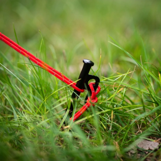 Enostavna namestitev in izvlek