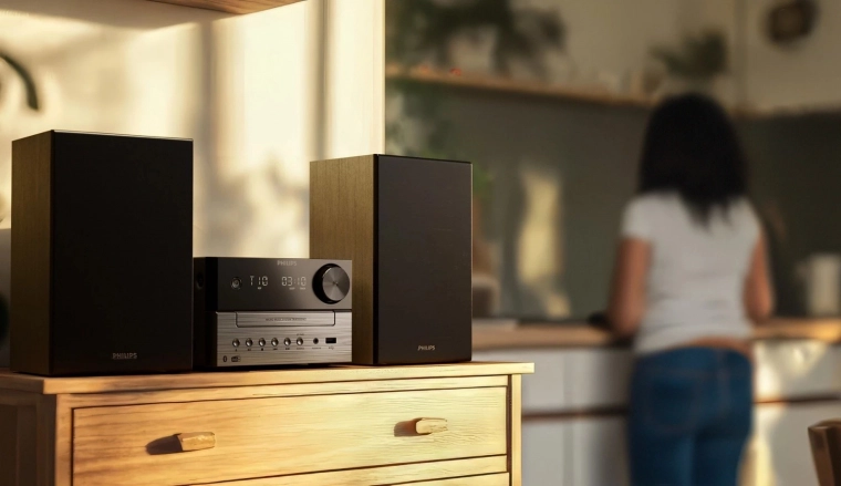 Močan stereo zvok z 20 W RMS in bass‑reflex